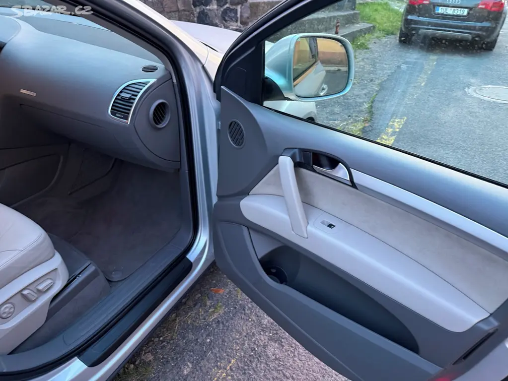 Audi Q7 4.2L TDI, 6 Míst - fotka 2