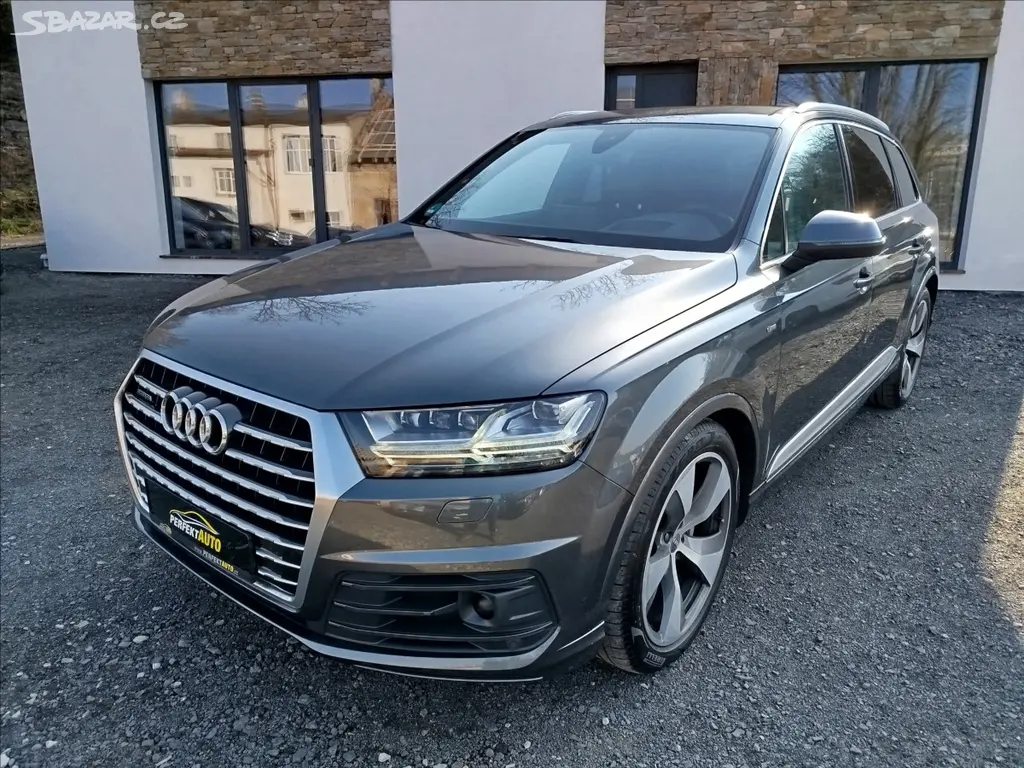 Audi Q7, 3,0 TDi 200kW,S-line,1.MAJITEL