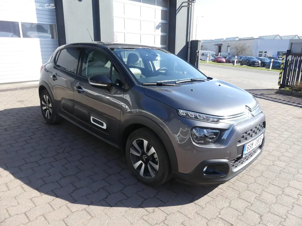 Citroën C3, 1,2 PureTech 110 MAN6 SHINE+ - fotka 3
