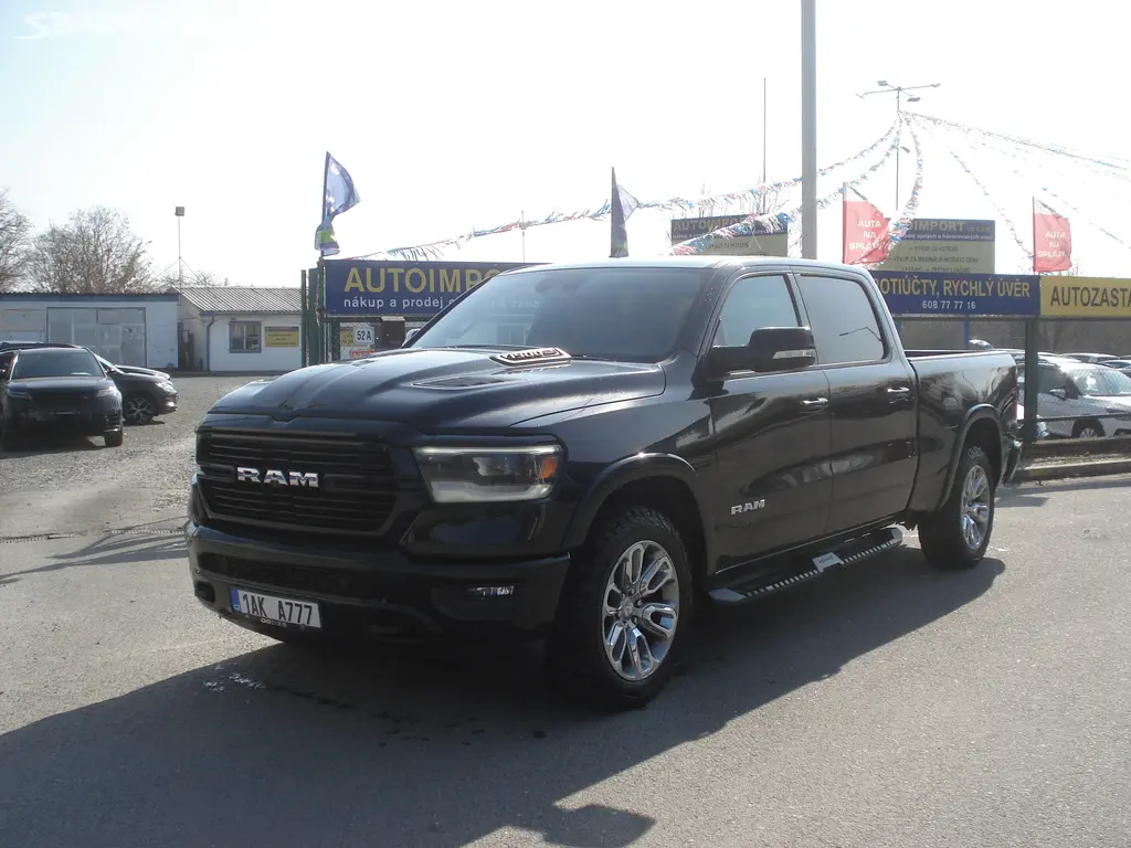 Dodge Ram 1500, 5.7 HEMI 295 kW LARAMIE