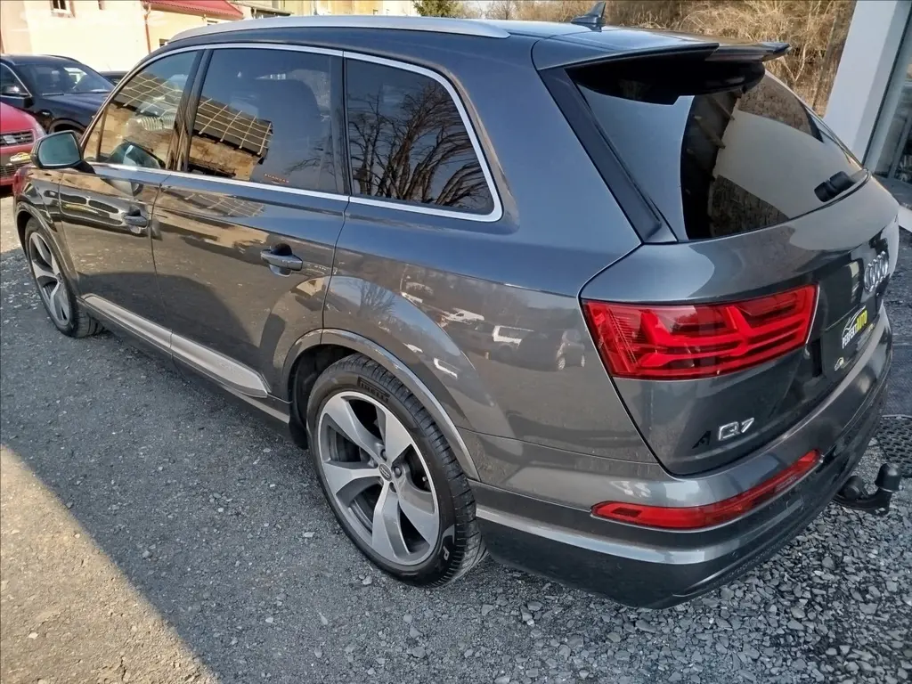 Audi Q7, 3,0 TDi 200kW,S-line,1.MAJITEL - fotka 4