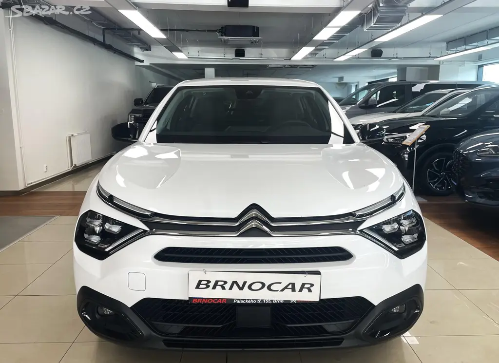 Citroën C4, PLUS 1.2 PT Hybrid 130S&S EAT8 - fotka 2
