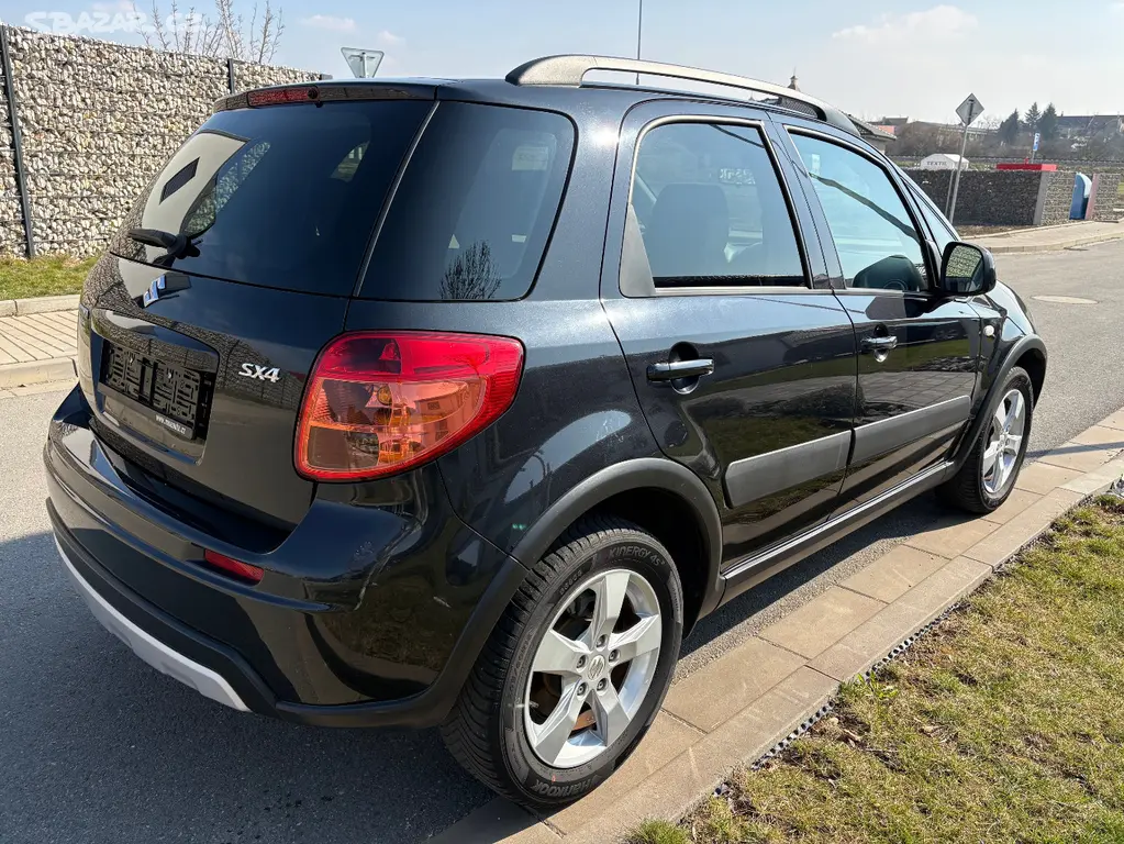 Suzuki SX4 1.5i, nové rozvody, klima, pal. poč - fotka 3