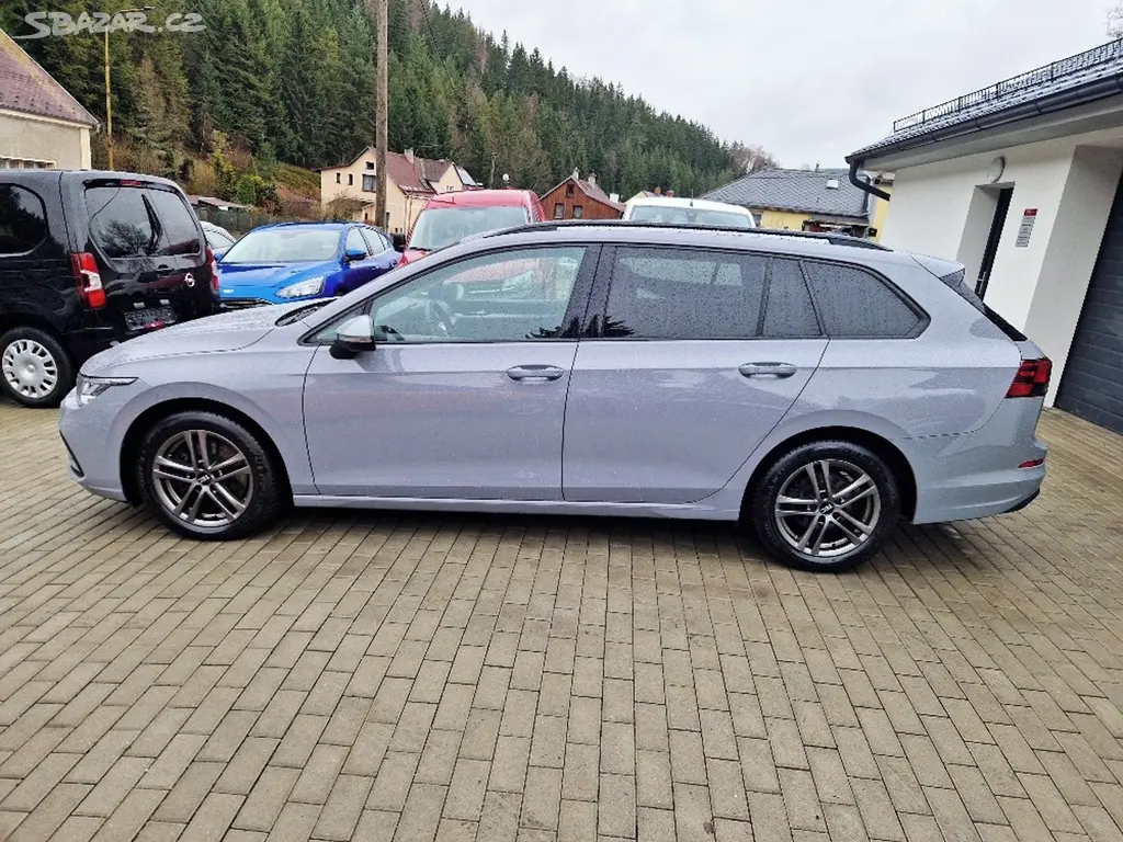 Volkswagen Golf, 2.0 TDi (110 kW), plný servis - fotka 5