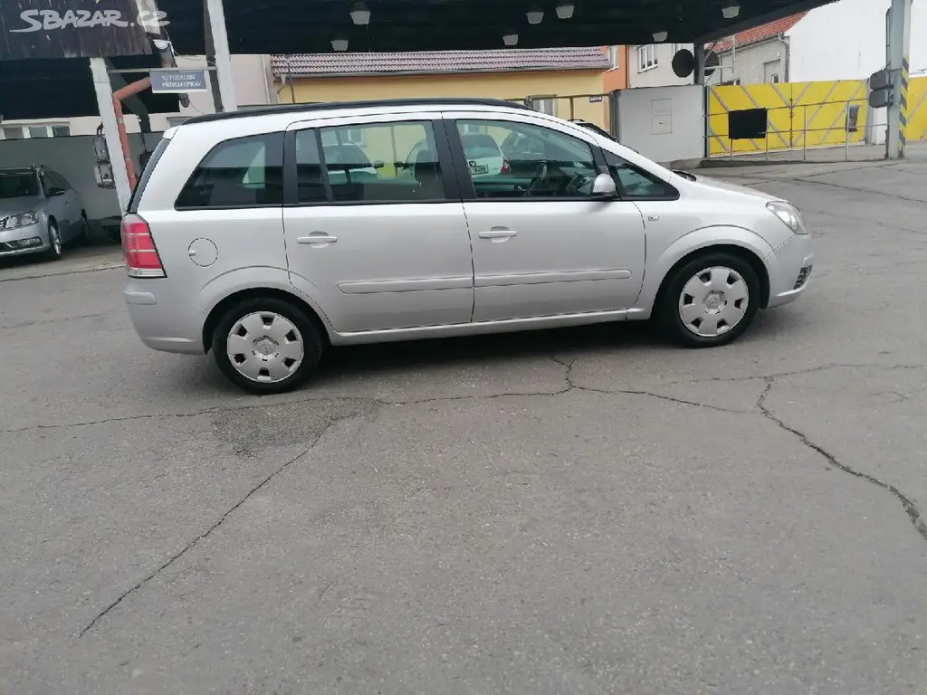 ZAFIRA 1,9 CDTI ECOTEC - fotka 2