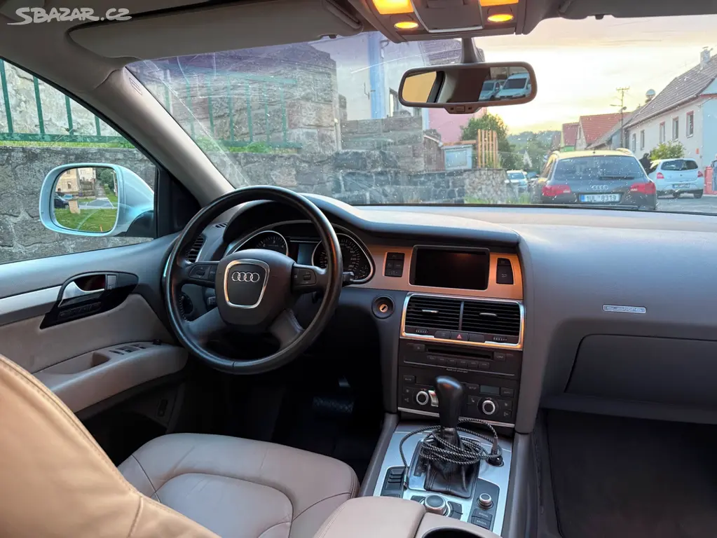 Audi Q7 4.2L TDI, 6 Míst - fotka 6