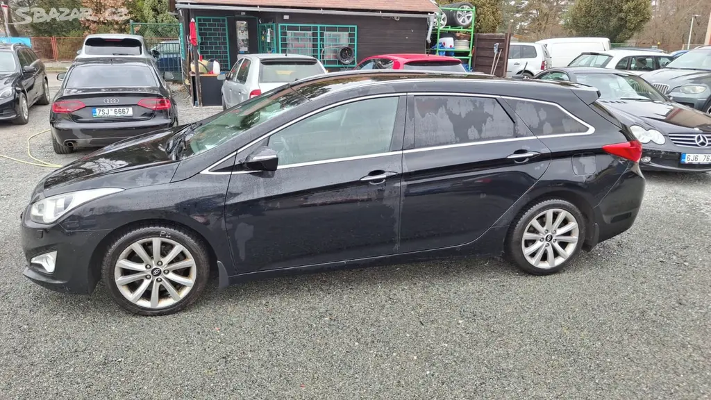 Hyundai i40, 1,7crdi, na splátky všem
