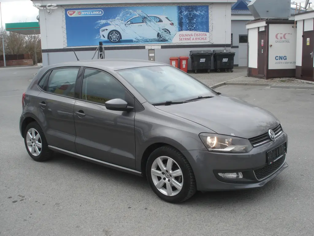 Volkswagen Polo, 1.2 TSi 1. Majitel - fotka 6