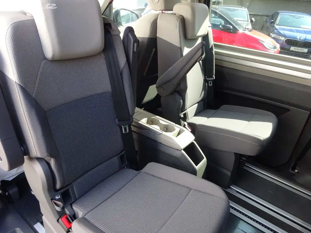 Volkswagen Multivan, Multivan Life 2,0 TDI - fotka 6