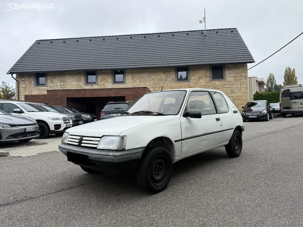 Peugeot 205 1.9 TD 51 kW - fotka 3