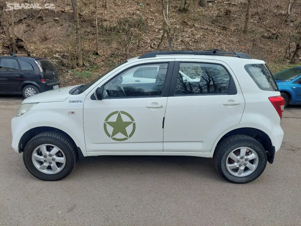 Daihatsu Terios 1.5, 77kw, 4x4, rok 2008.. - fotka 2