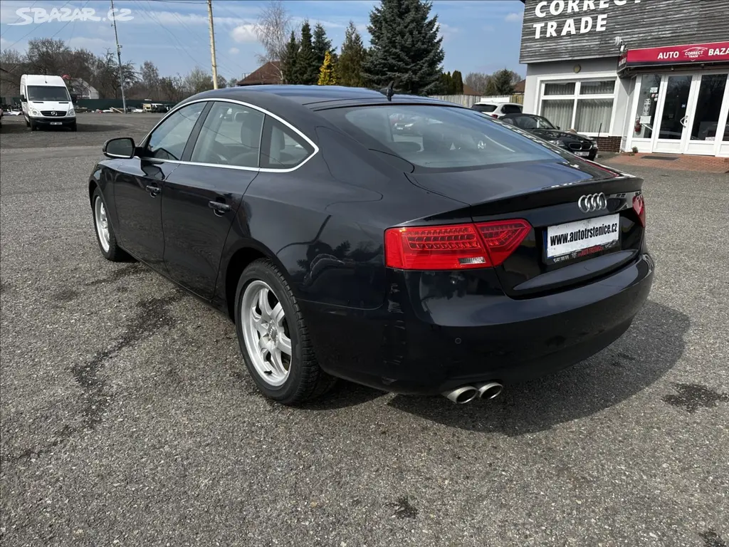 Audi A5, 2,0 TDI-Sportback-PO ROZVODECH - fotka 3