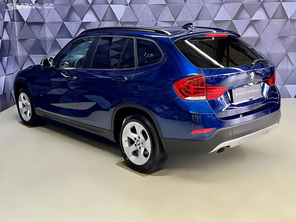 BMW X1, 2.0d xDrive ADVANTAGE, BI-XENO - fotka 5