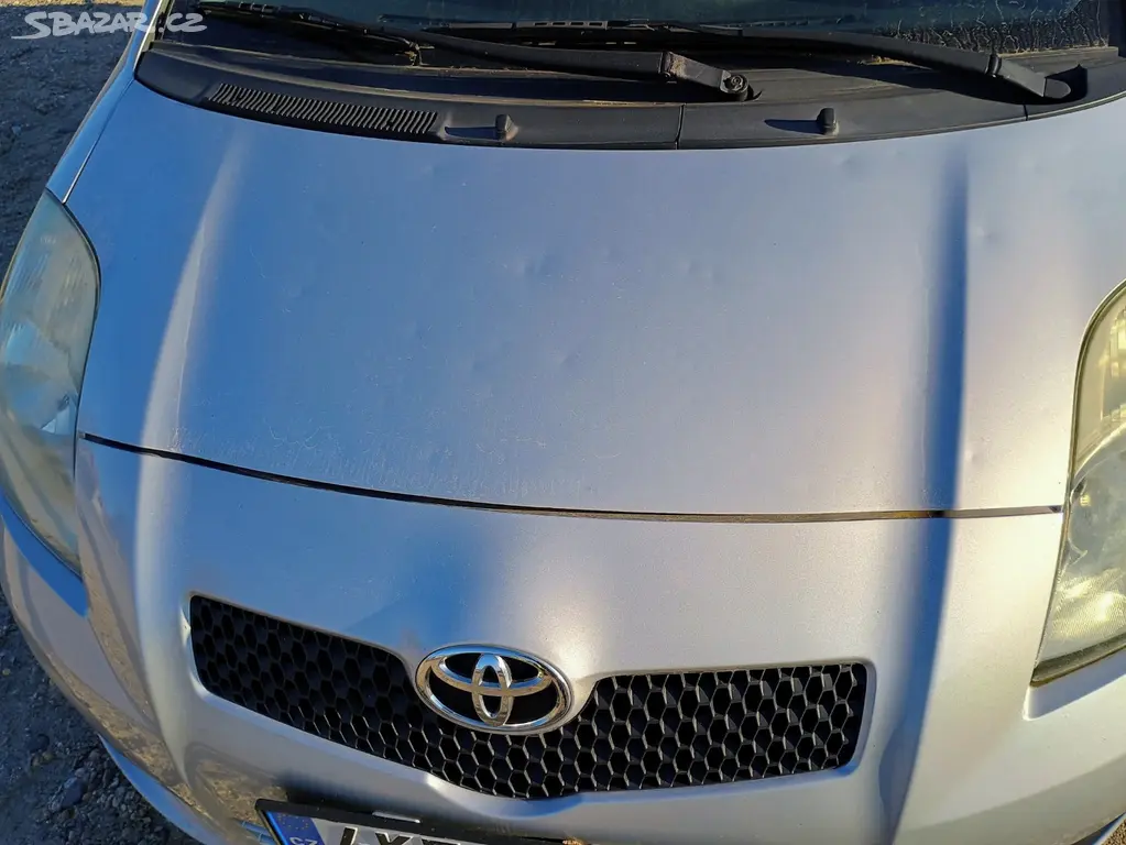 Toyota Yaris 1.3 - fotka 6