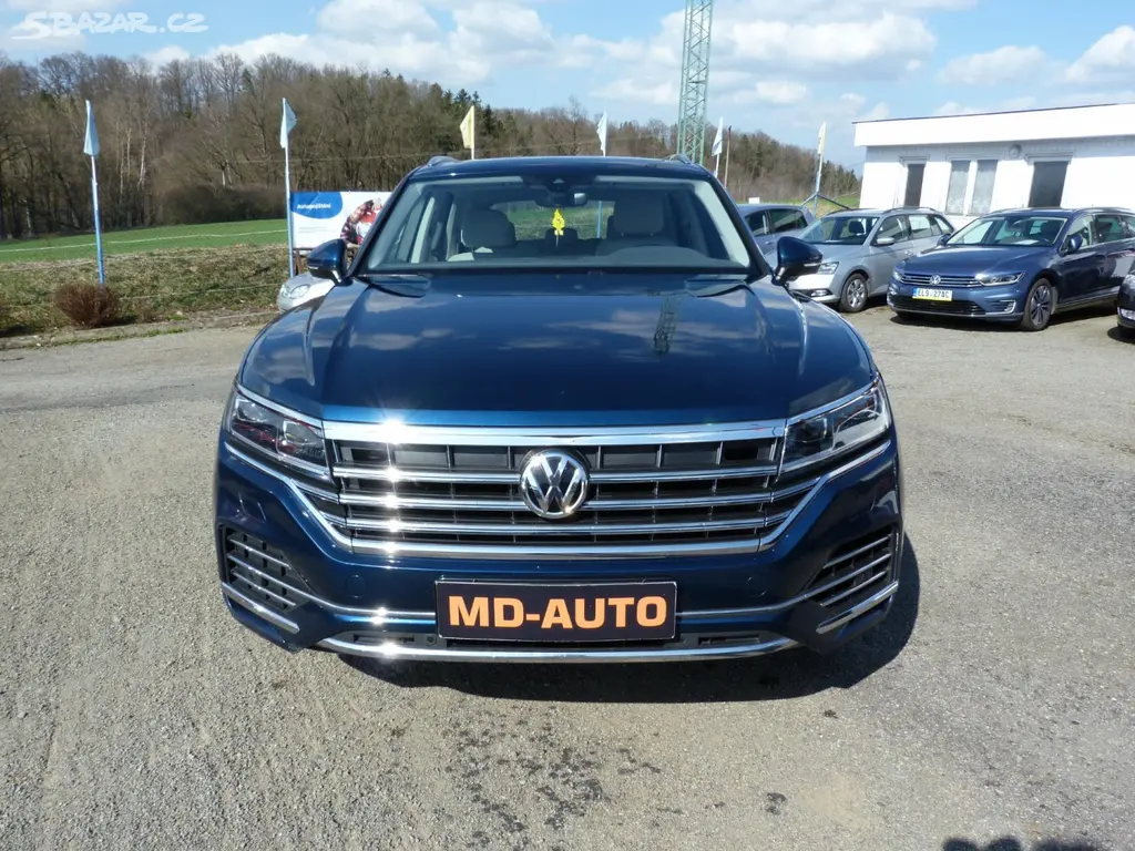 Volkswagen Touareg, 3.0 TDI - fotka 2