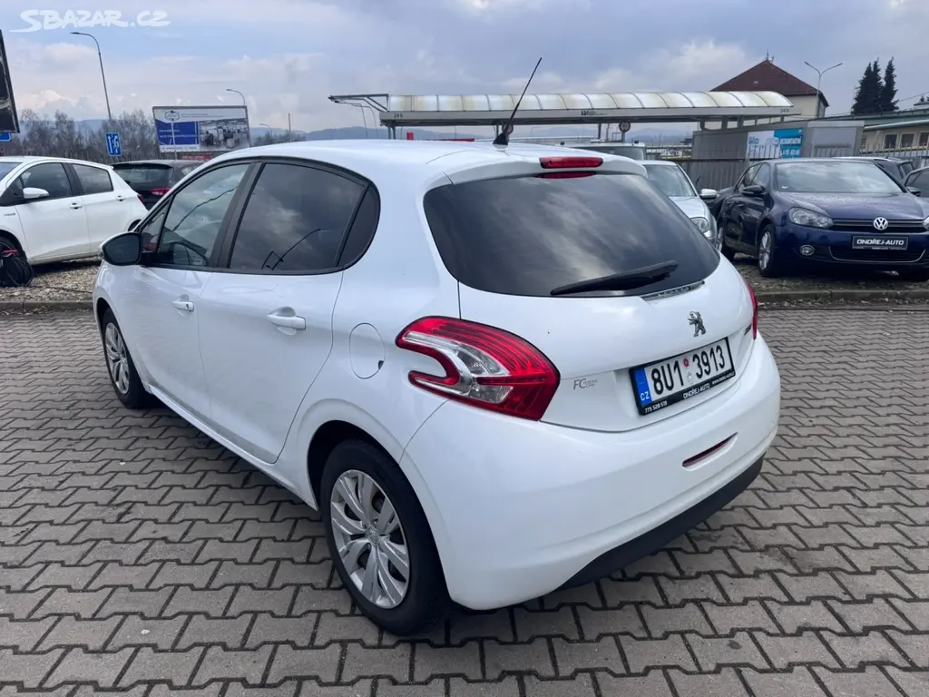 Peugeot 208, 1,2 60 KW 1. MAJ STK - fotka 3