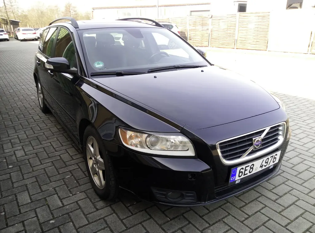 Volvo V50, 2.0D 100kW KLIMA - fotka 3