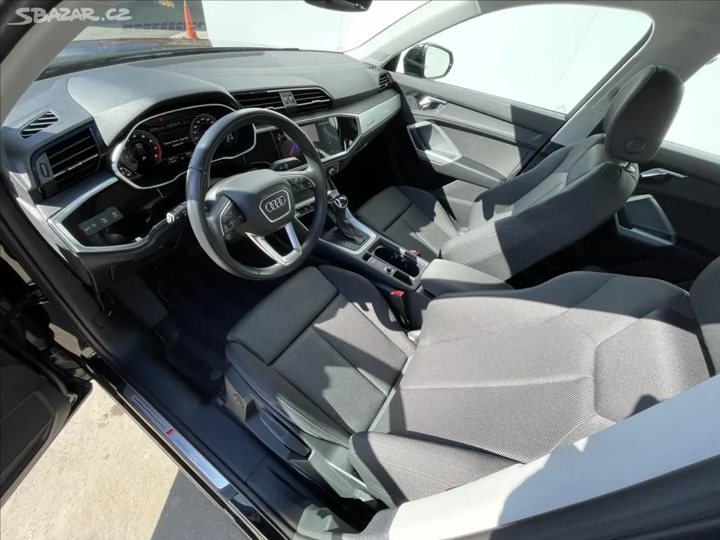 Audi Q3, 1,5 35 TFSI S tronic S line LE - fotka 5