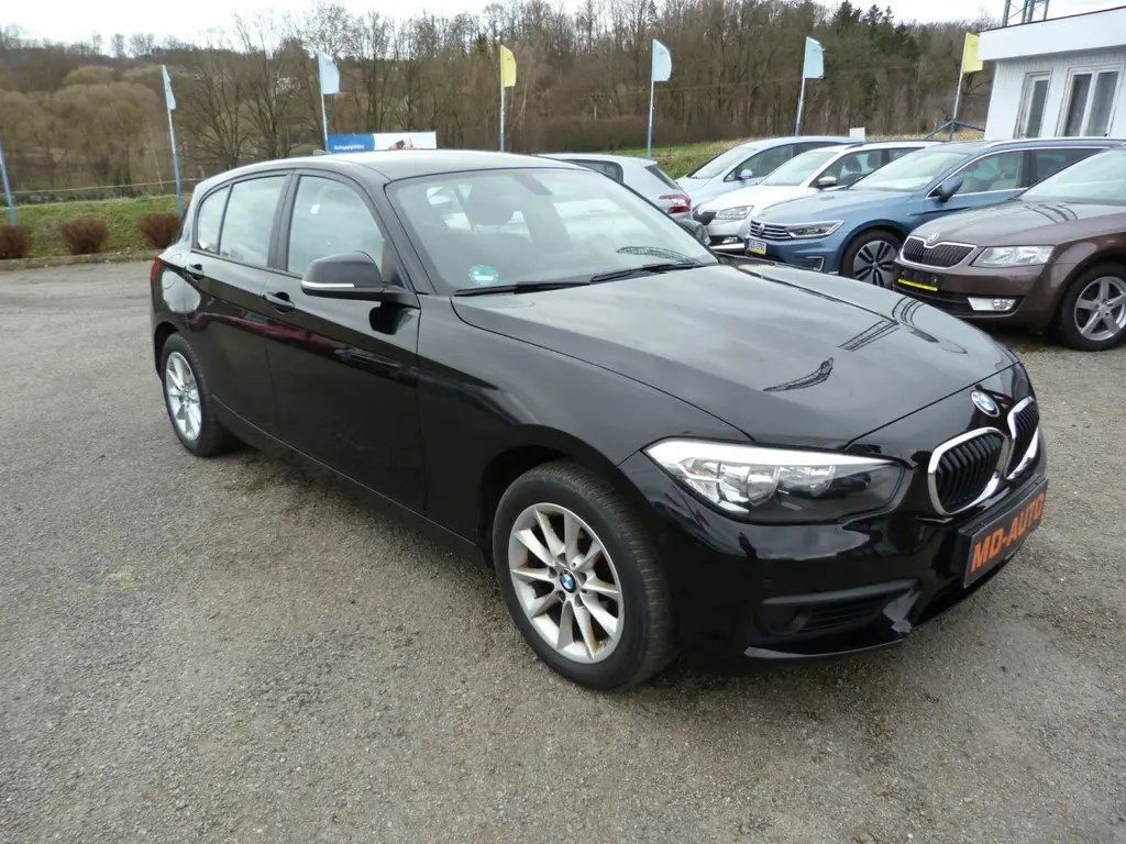 BMW Řada 1, 118D 2.0D - fotka 3