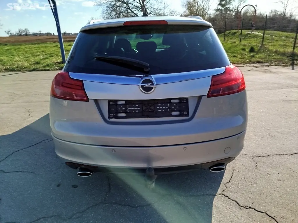 Opel Insignia, V6 2.8 benz Automat Kuze Panorama - fotka 5