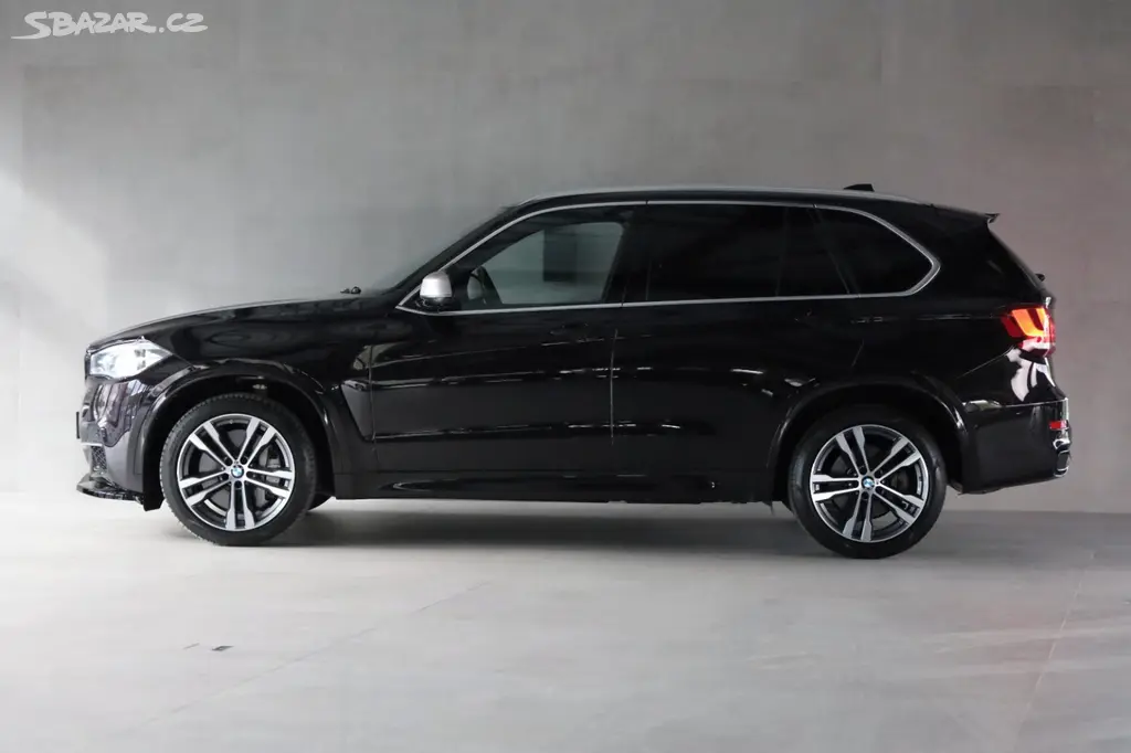 BMW X5 M50D - fotka 4