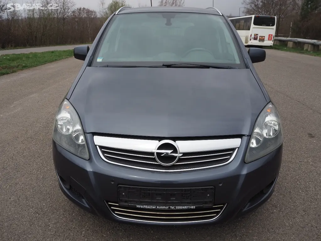 Opel Zafira 1.6 ECOflex KLIMA,7 míst,park. senzory - fotka 2