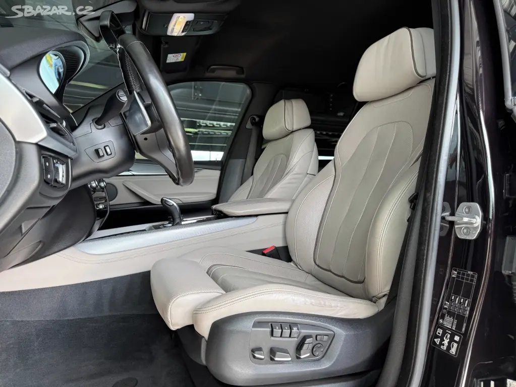 BMW X5 M50D