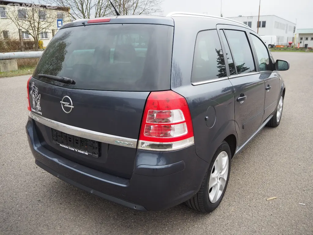 Opel Zafira 1.6 ECOflex KLIMA,7 míst,park. senzory - fotka 5