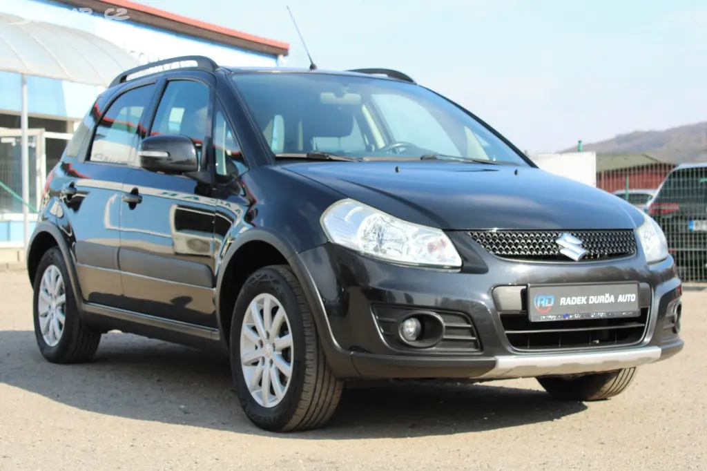 Suzuki SX4 1,6 VVT 4x4,KEYLESS,TAŽNÉ,2012 - fotka 3