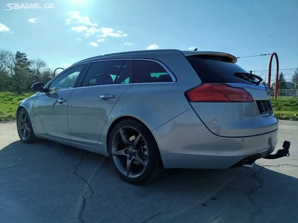 Opel Insignia, V6 2.8 benz Automat Kuze Panorama - fotka 6