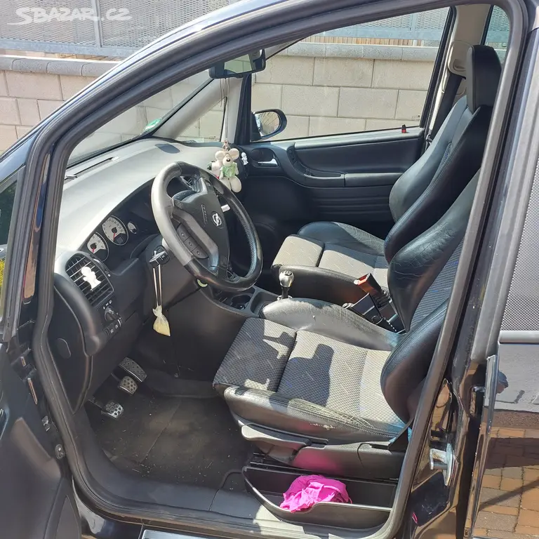 Opel Zafira OPC - fotka 5