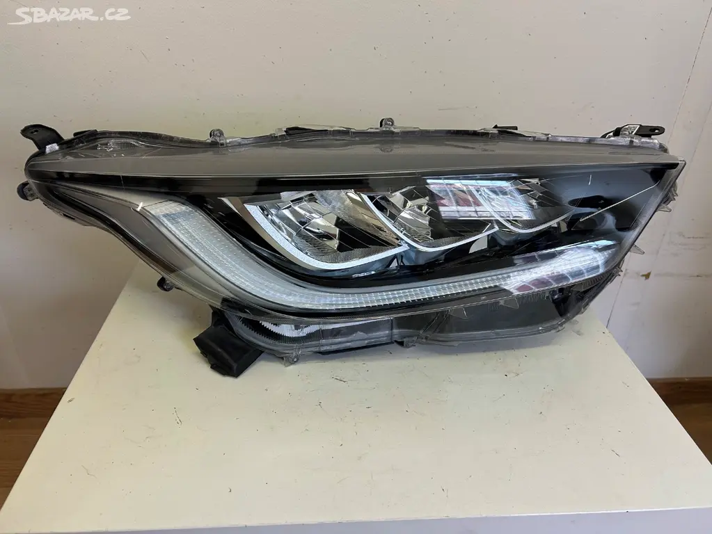 Toyota Yaris světlo LED - fotka 3