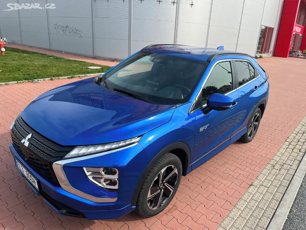 Mitsubishi Eclipse Cross 2.4 PHEV 4x4 - fotka 6