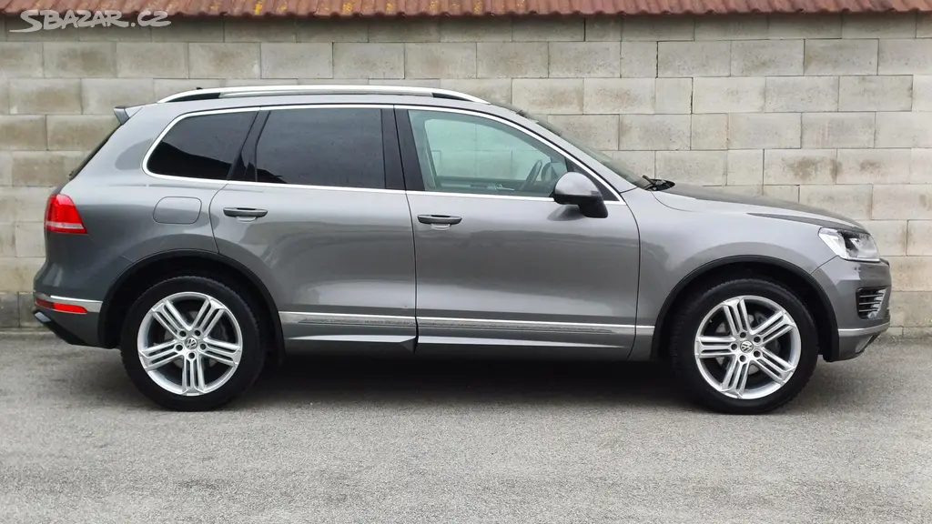 Volkswagen Touareg, 3.0 TDI 193kW R-LINE-WEBASTO- - fotka 4