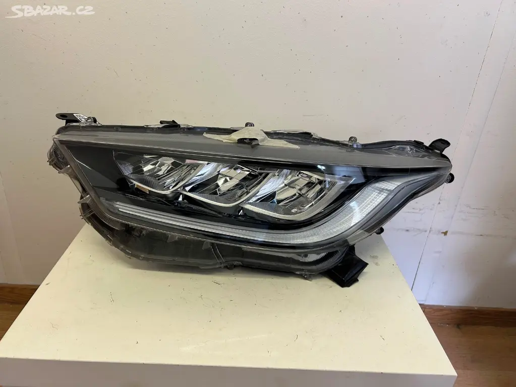 Toyota Yaris světlo LED - fotka 2