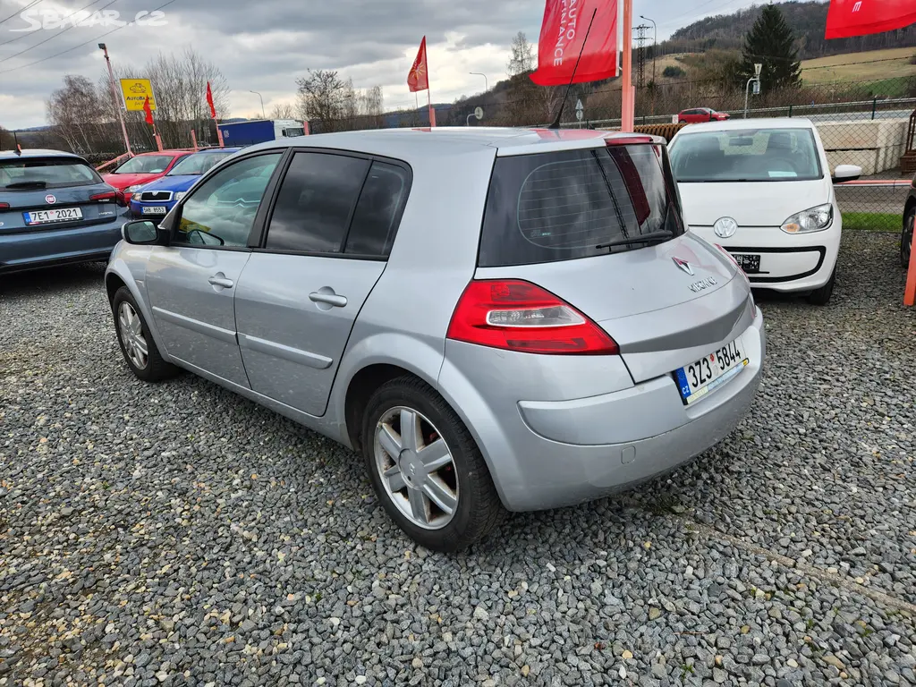 Renault Megane 1.6i 82 kW - fotka 6