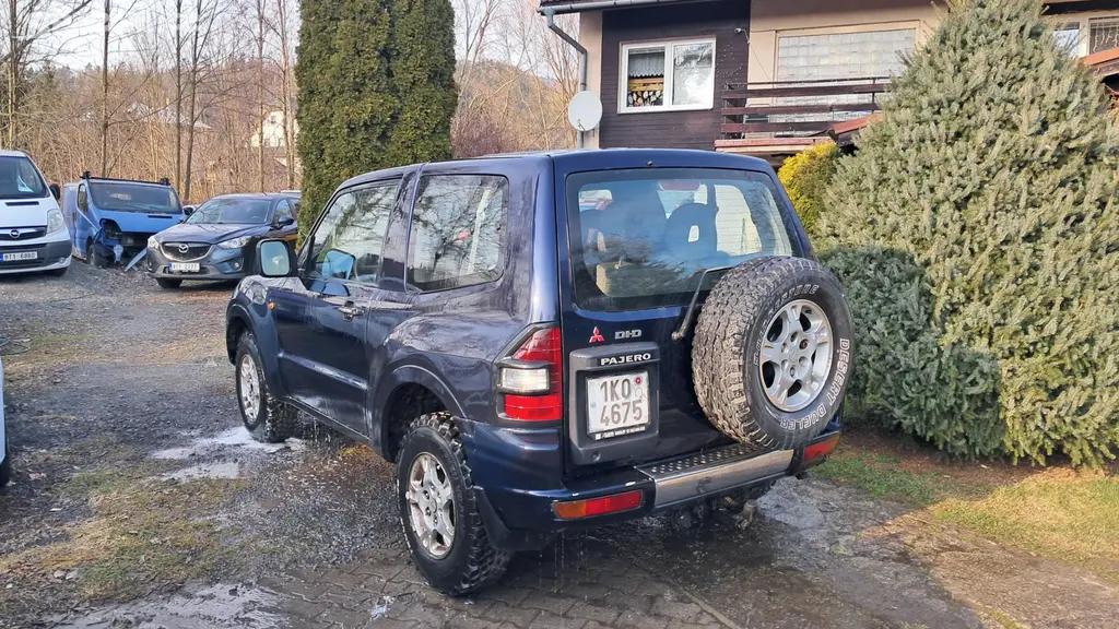 mitsubischi pajero 3,2 dci 4x4 stk 2027 - - fotka 4