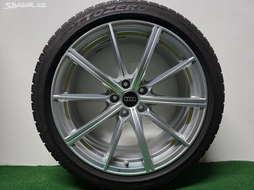 Audi RS4 RS5 Alu kola 19 Zimní 8W0601025CP Originá