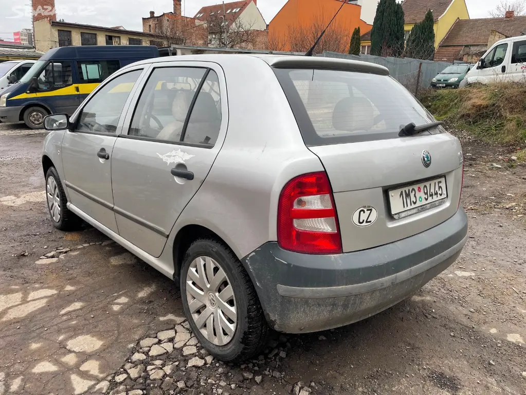 Škoda Fabia 1.2 MPi 82t.km - fotka 3