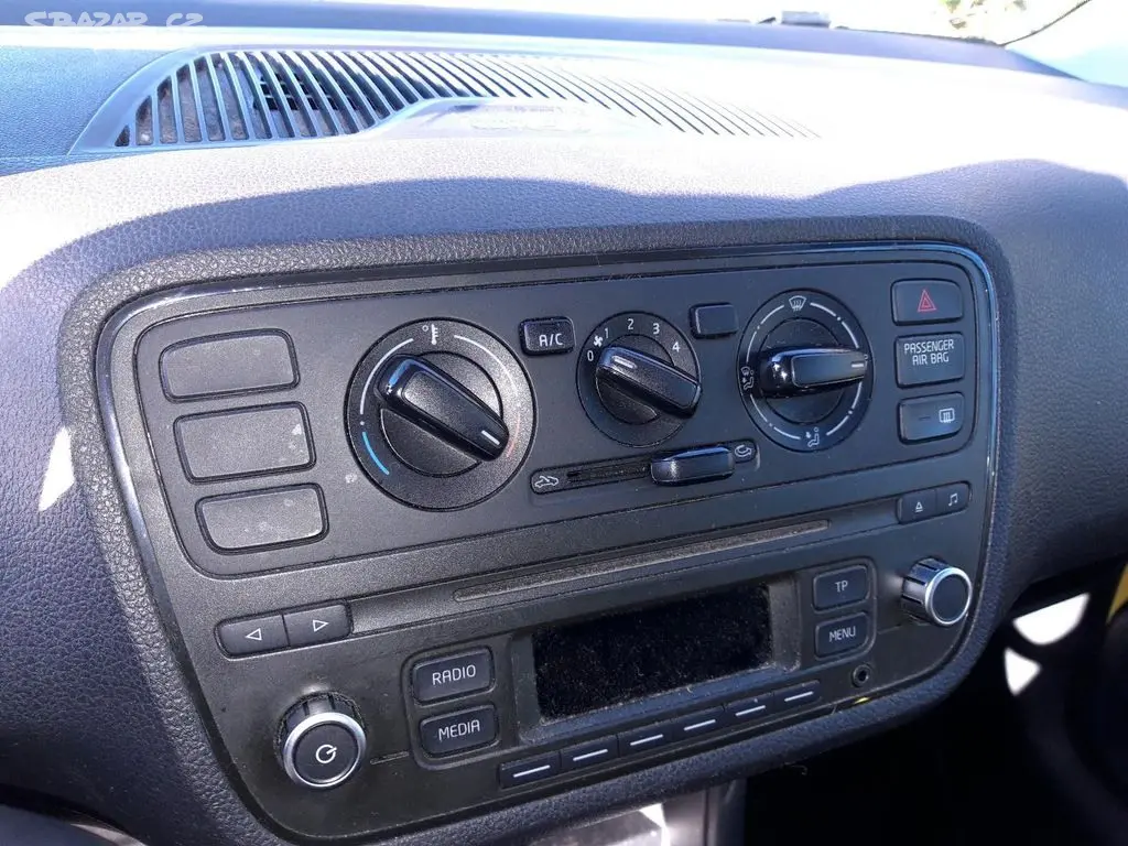 Seat Mii, Škoda Citigo, VW UP - fotka 3