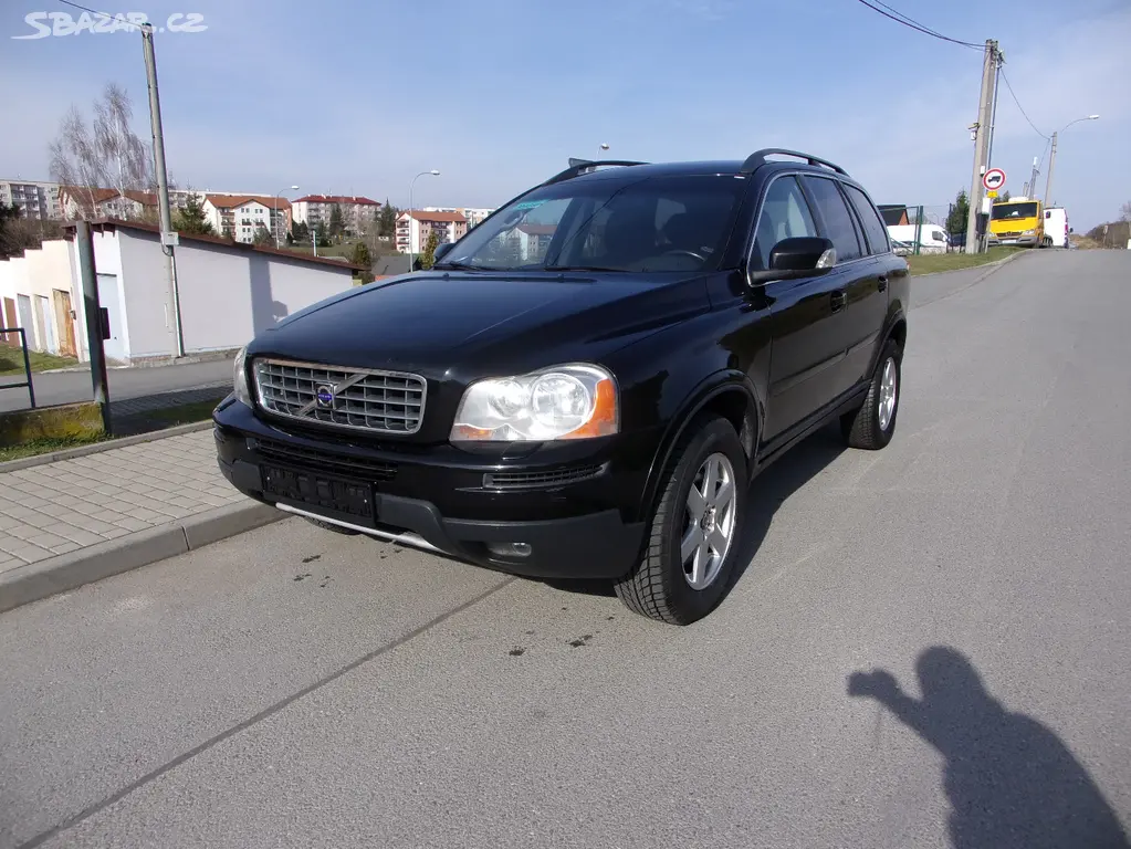 Volvo XC 90 D5 AWD,Xenony,navi,1.majitel,serviska - fotka 3