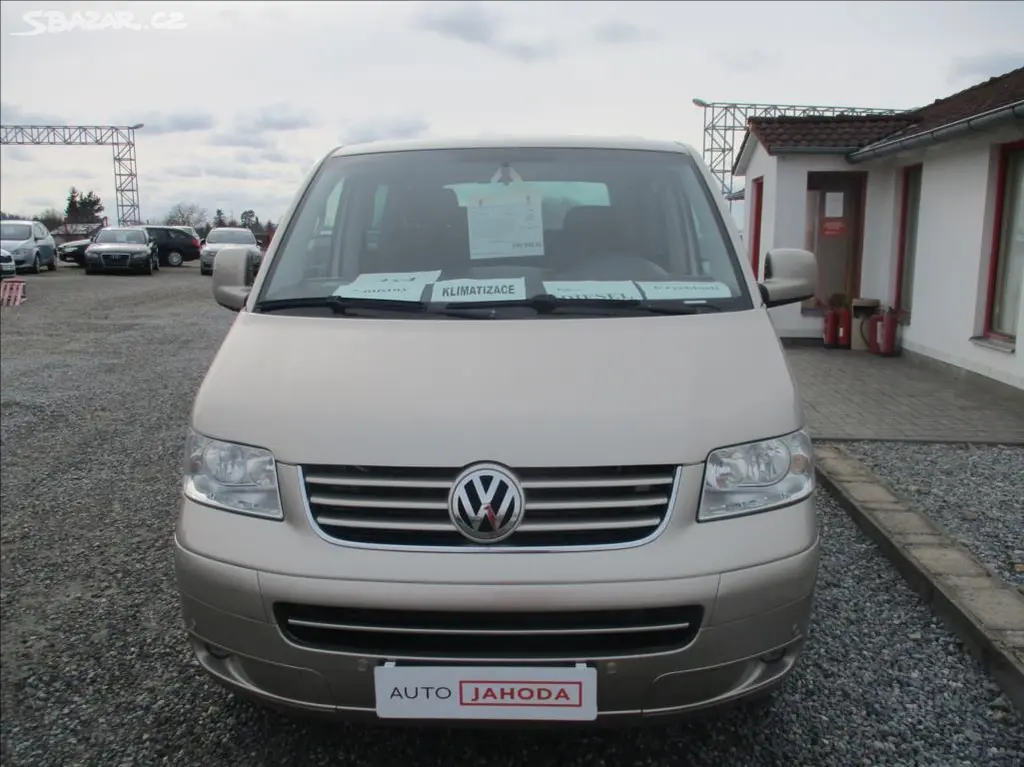Volkswagen Multivan, 2,5 TDI, 4x4,aut.klima,servis, - fotka 2