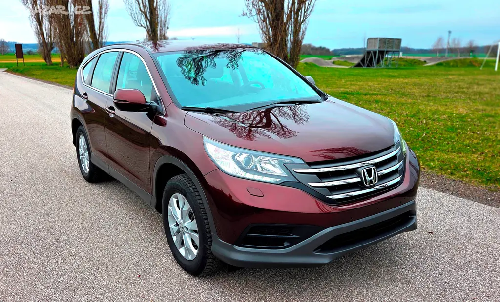 Honda CR-V 2,0i-Vtec nádherný stav 4x4 STK servis