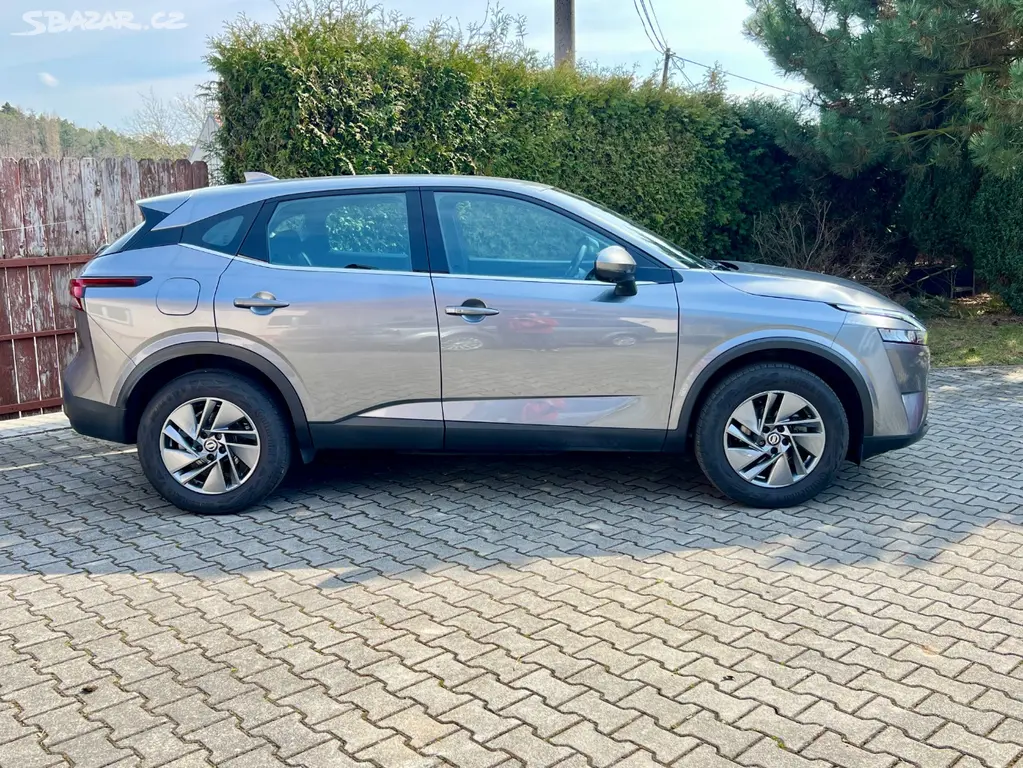 Nissan Qashqai 1,3 mHEV / Business / Xtronic /2021 - fotka 6