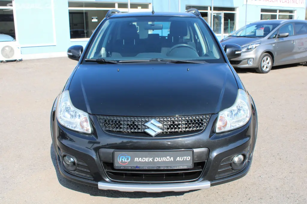 Suzuki SX4 1,6 VVT 4x4,KEYLESS,TAŽNÉ,2012 - fotka 2