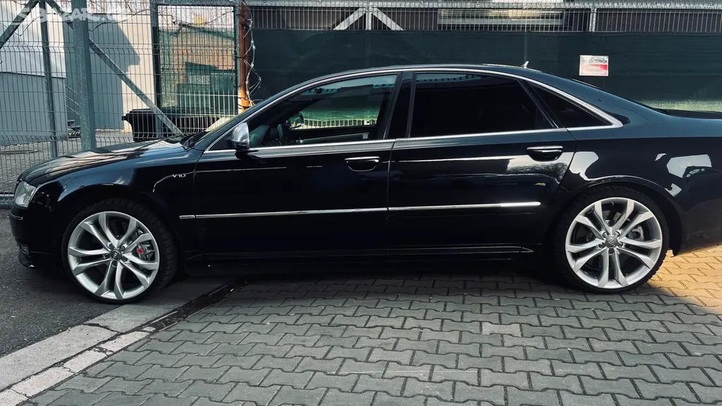 Audi S8 5,2 V10 S-line 2011 Keram, B§O,Lamborg,CZ - fotka 4