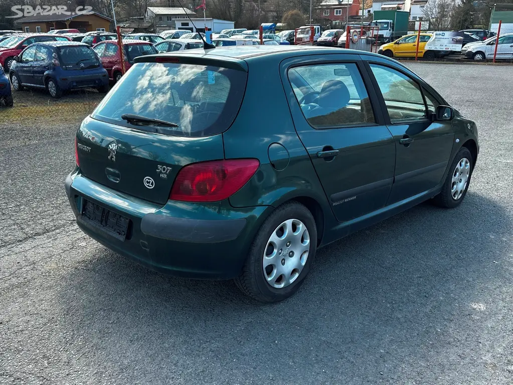 Peugeot 307 1.4HDi, r.2002, sada pneu, STK - fotka 4