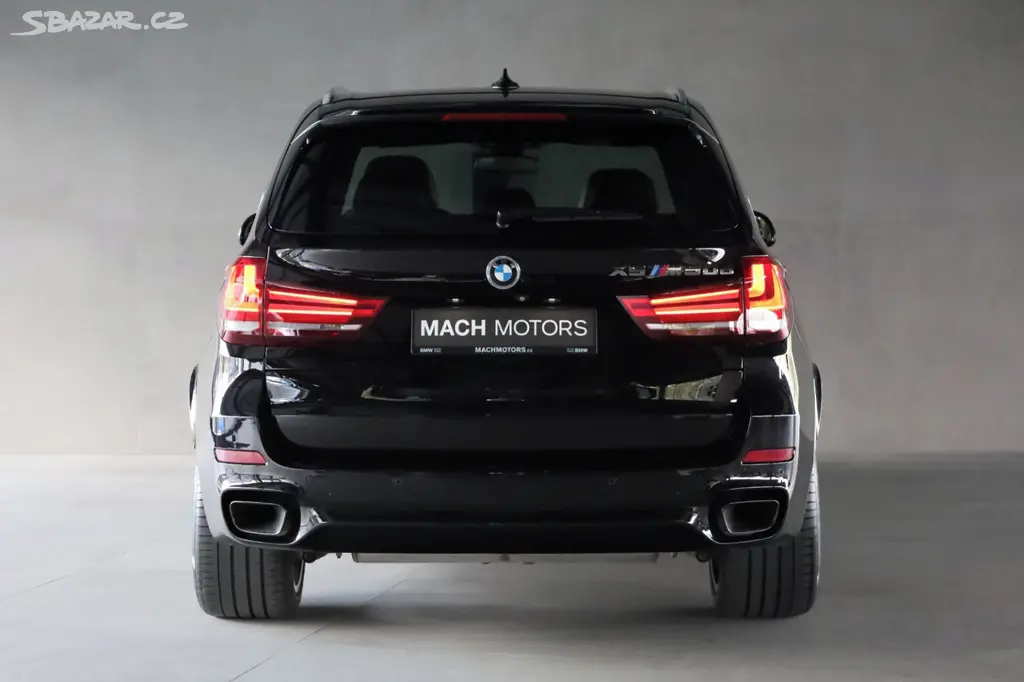 BMW X5 M50D - fotka 3