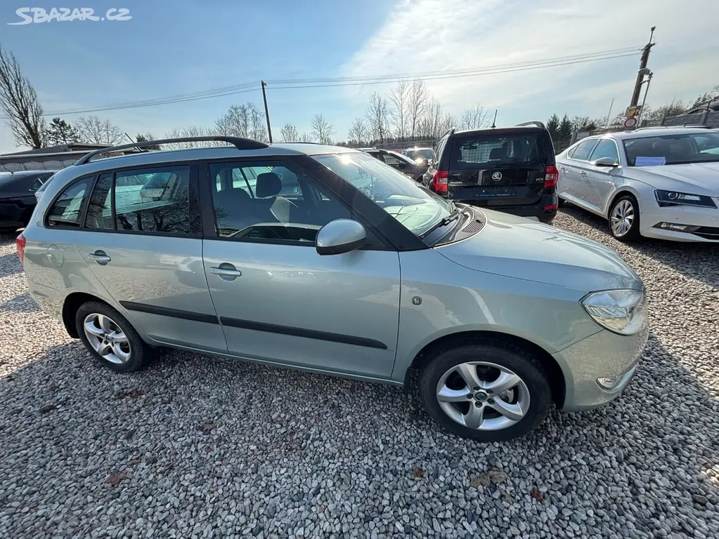 Škoda Fabia 1.6 Tdi 55kw r.v.2012, Serviska - fotka 4
