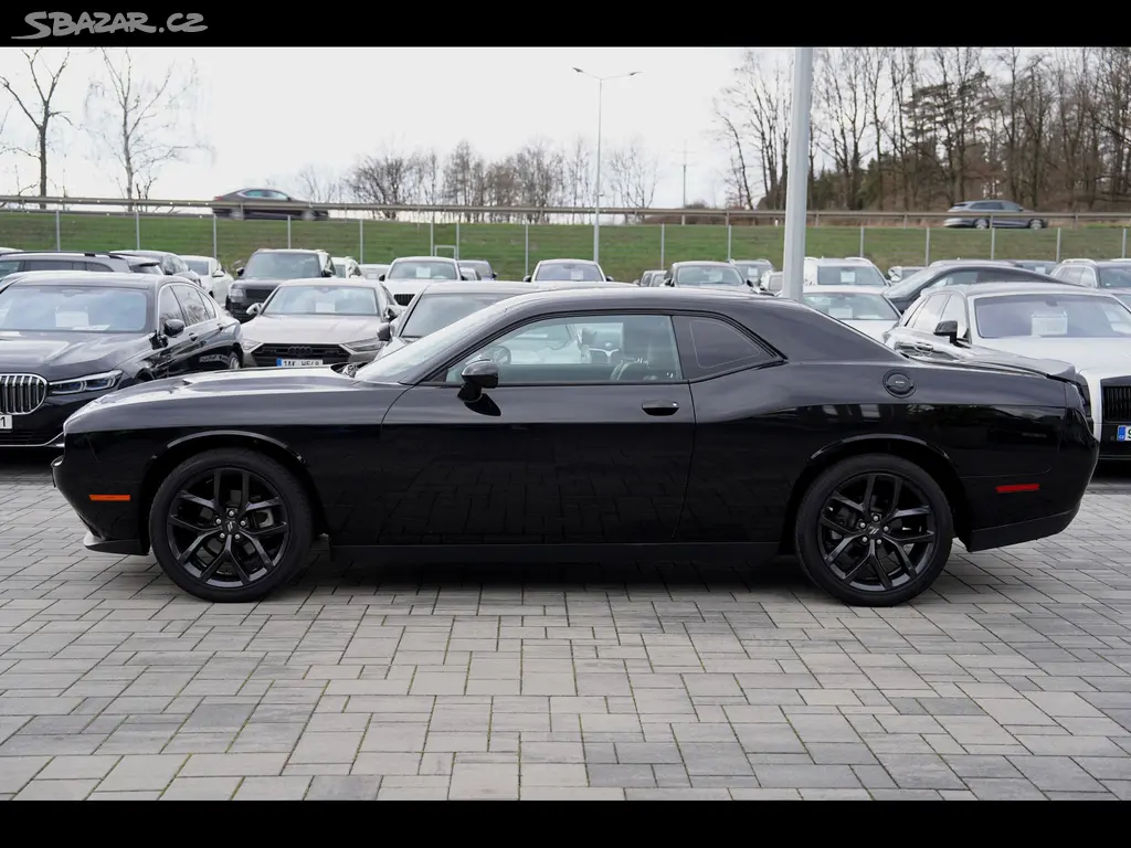 Dodge Challenger, 3.6 V6 automat,/kůže/xenony - fotka 3